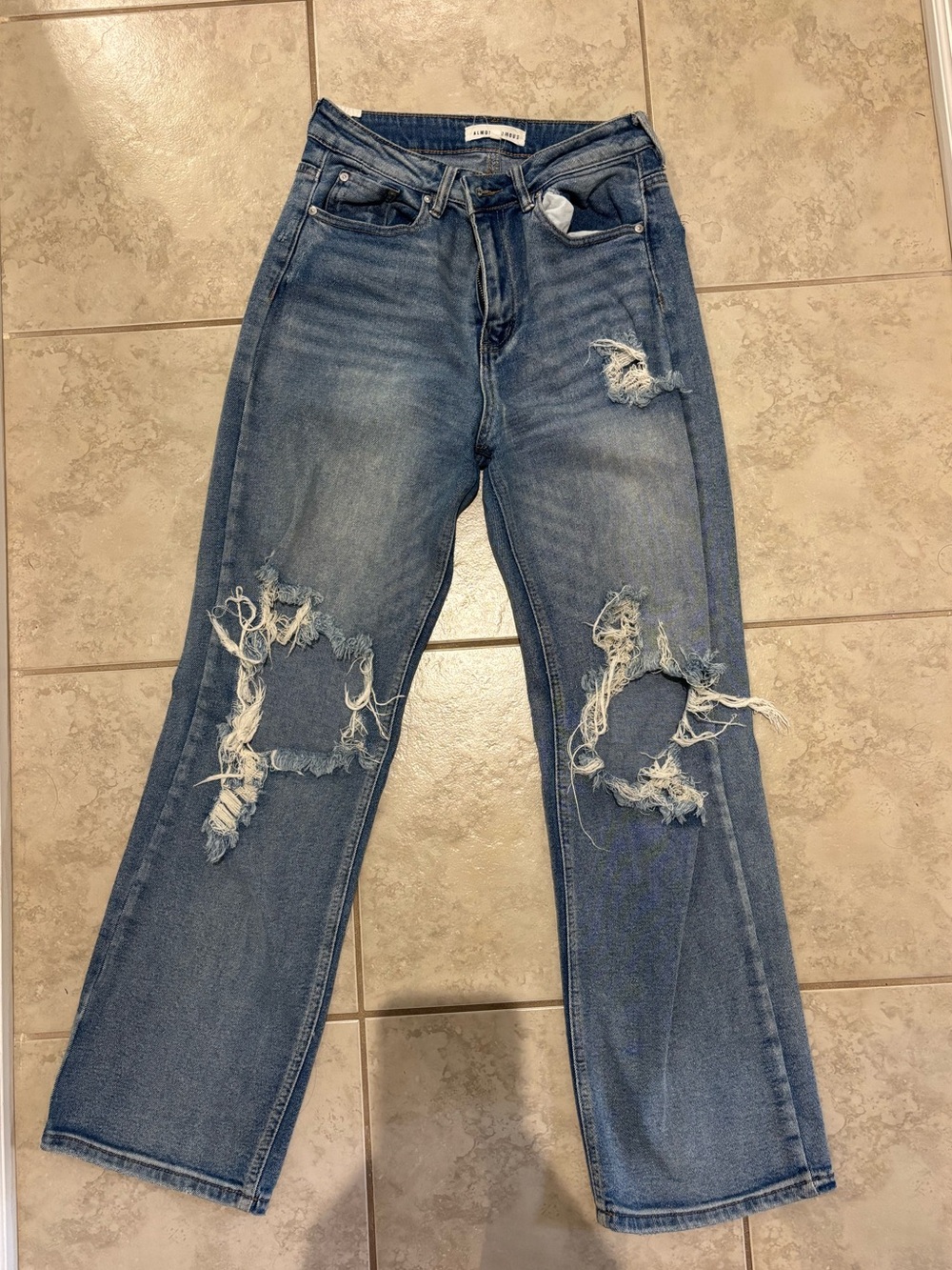 Almost Famous Distressed Straight-Leg Blue Jeans